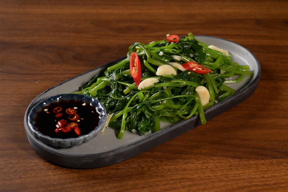Stir-fried Water Spinach